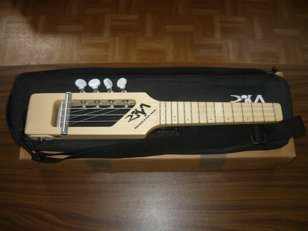 Elektryczne ukulele sopranowe Risa UKS363MP