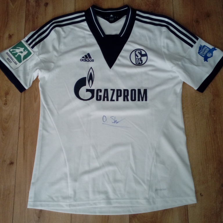 Koszulka FC Schalke Przekazana przez Oktawiana S.