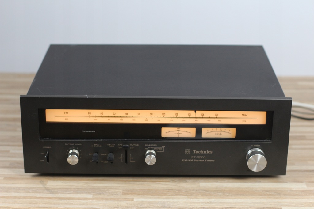 Technics ST-3500 tuner radiowy , opis