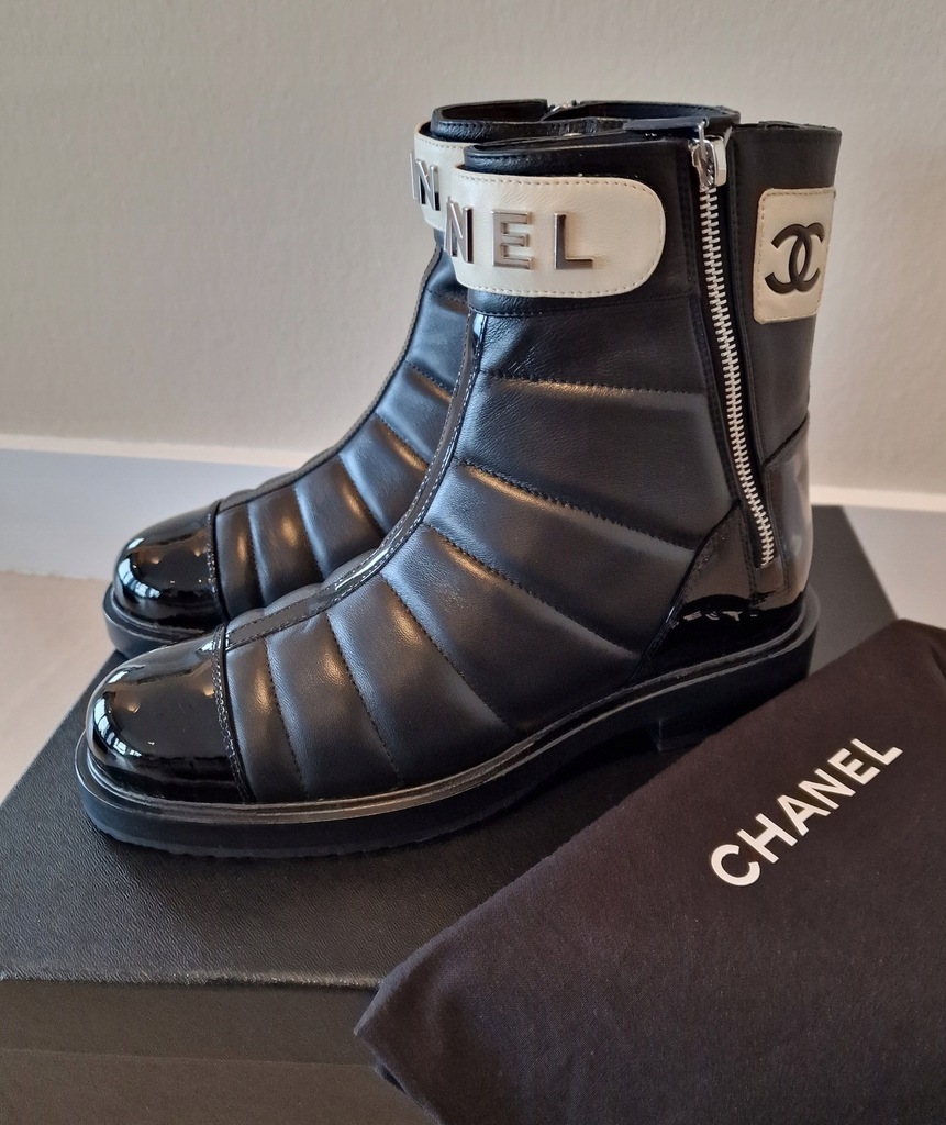 CHANEL kultowe botki CC Rozmiar 38