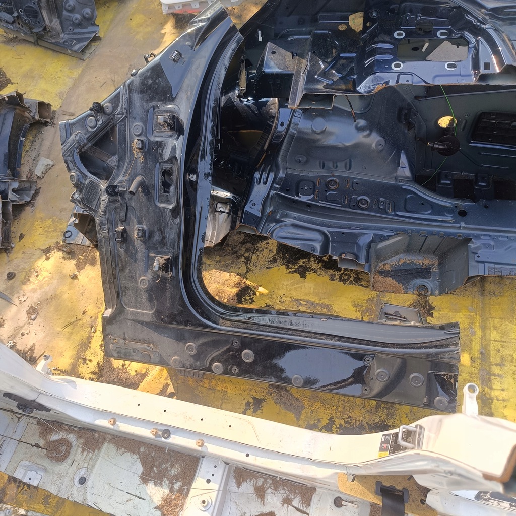 Bmw F15 X5 F85 Próg słupek A lewy przód przedni