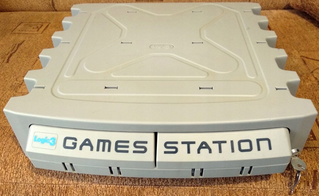 Logic3 Games Station-półka pod telewizor na PS ONE