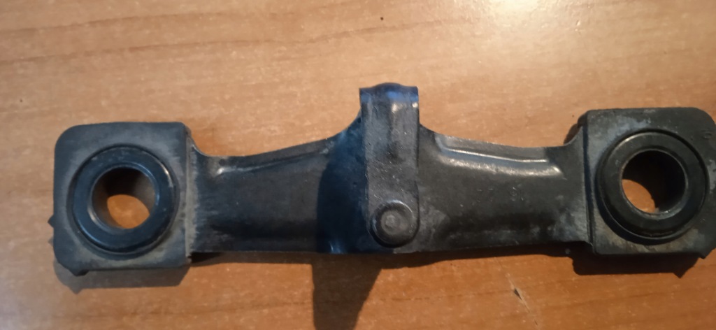 RYGIEL ZAMKA KLAPY BAGAŻNIKA 8V0827507K VW GOLF VIII ORYGINALNY