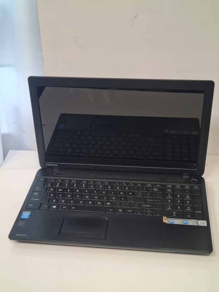Laptop Toshiba Satellite C55 Intel PENTIUM CZYTAJ OPIS ! (1371)