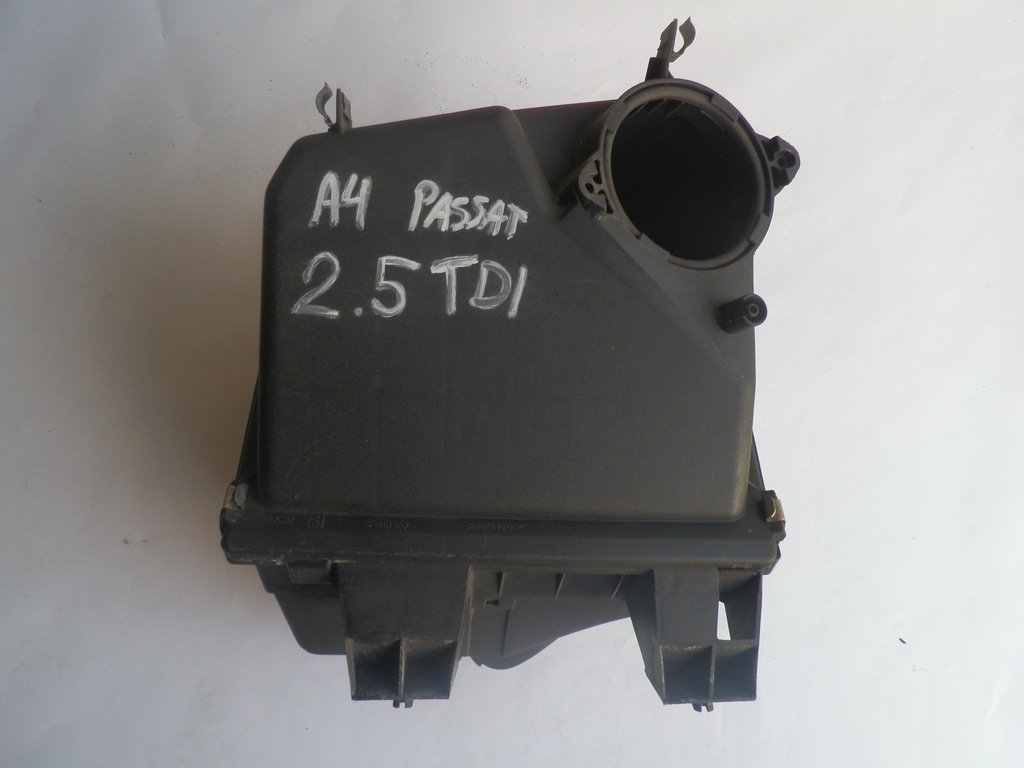VW PASSAT, AUDI A4 2.5TDI OBUDOWA FILTRA POWIETRZA