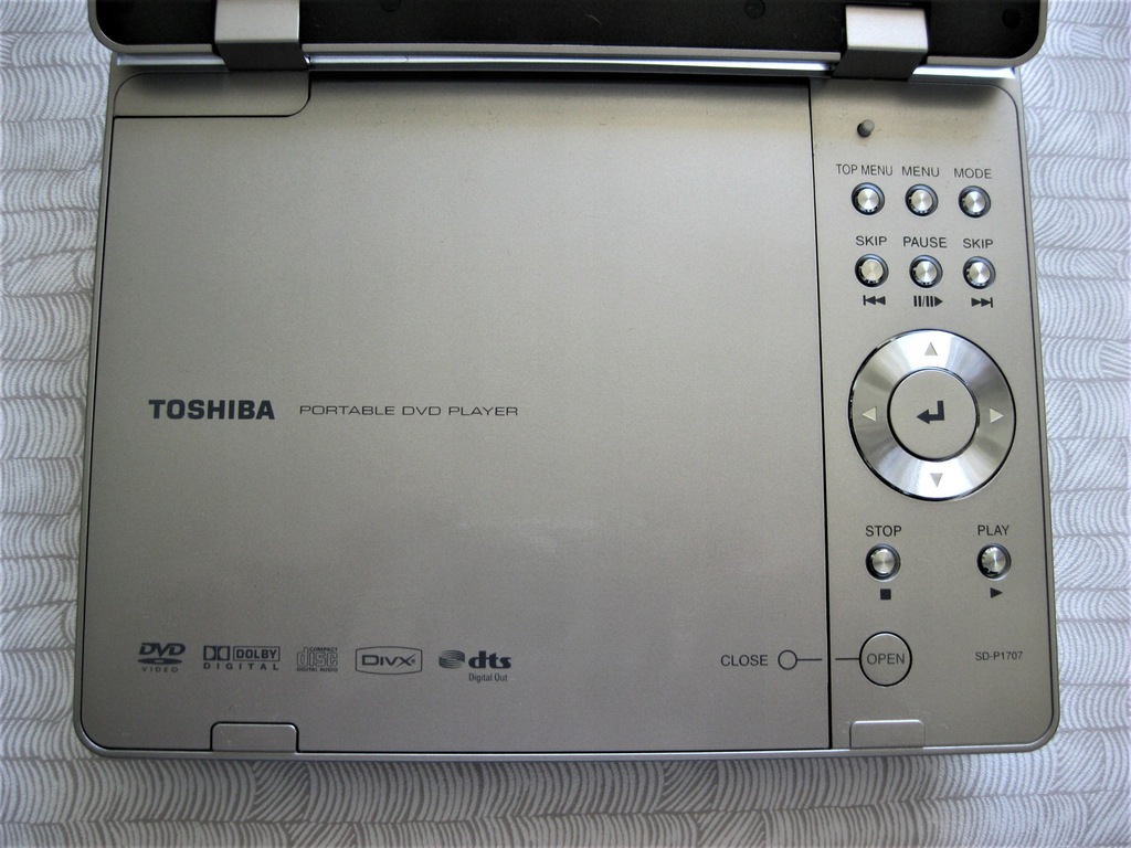 Купить Портативный DVD-плеер TOSHIBA SD-P1707SE с пультом дистанционного управления: отзывы, фото, характеристики в интерне-магазине Aredi.ru