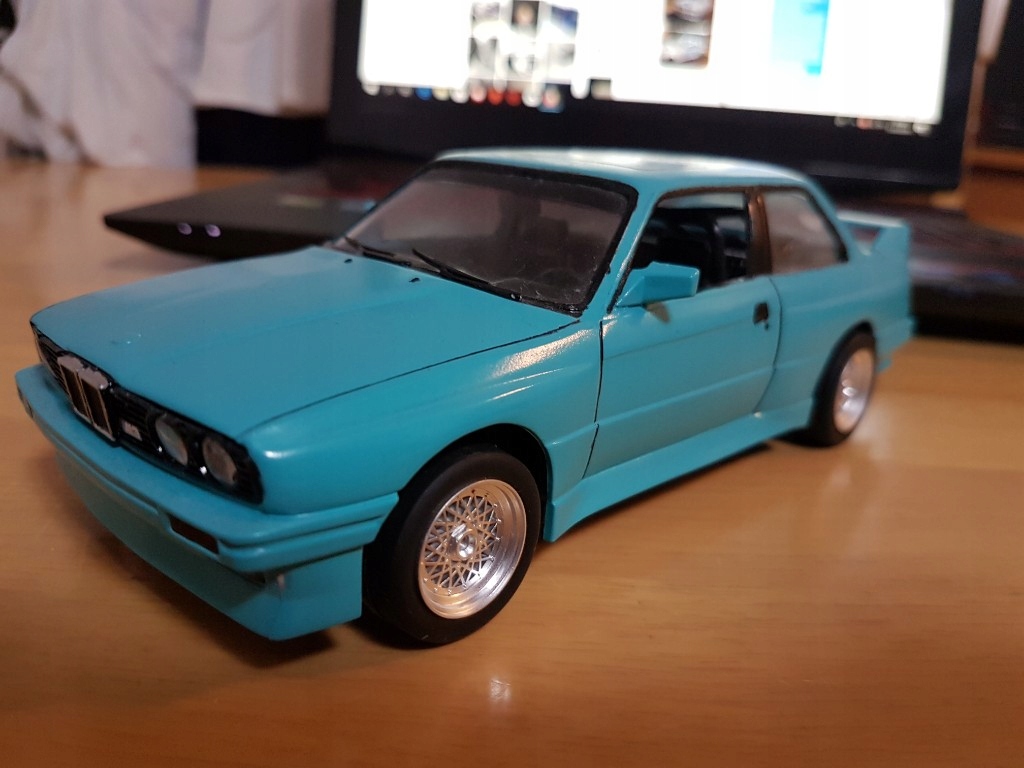 bburago bmw e30