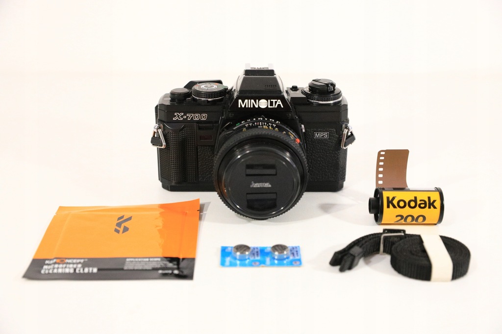 Minolta x700 + Minolta 50mm f1.8 + KODAK GRATIS