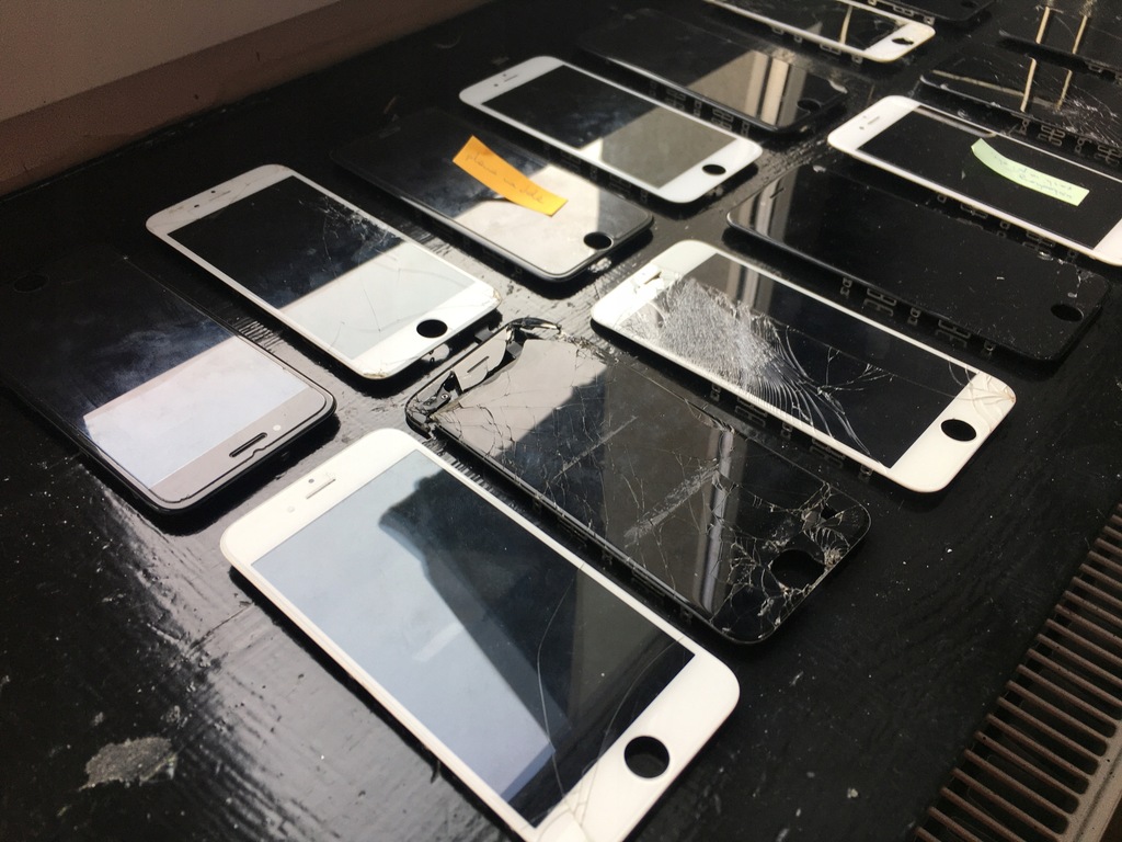 Zbite wyświetlacze iphone 5s,6,6s,7- LCD 10 zł/szt