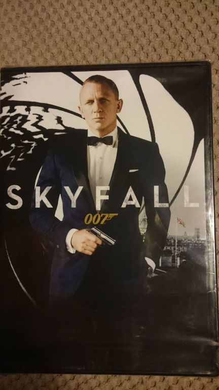 SKYFALL DVD NOWE WRACA NA LICYTACJĘ