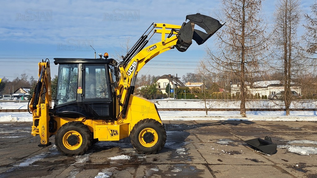 Koparko-ładowarka JCB 2CX Streetmaster 2010r.