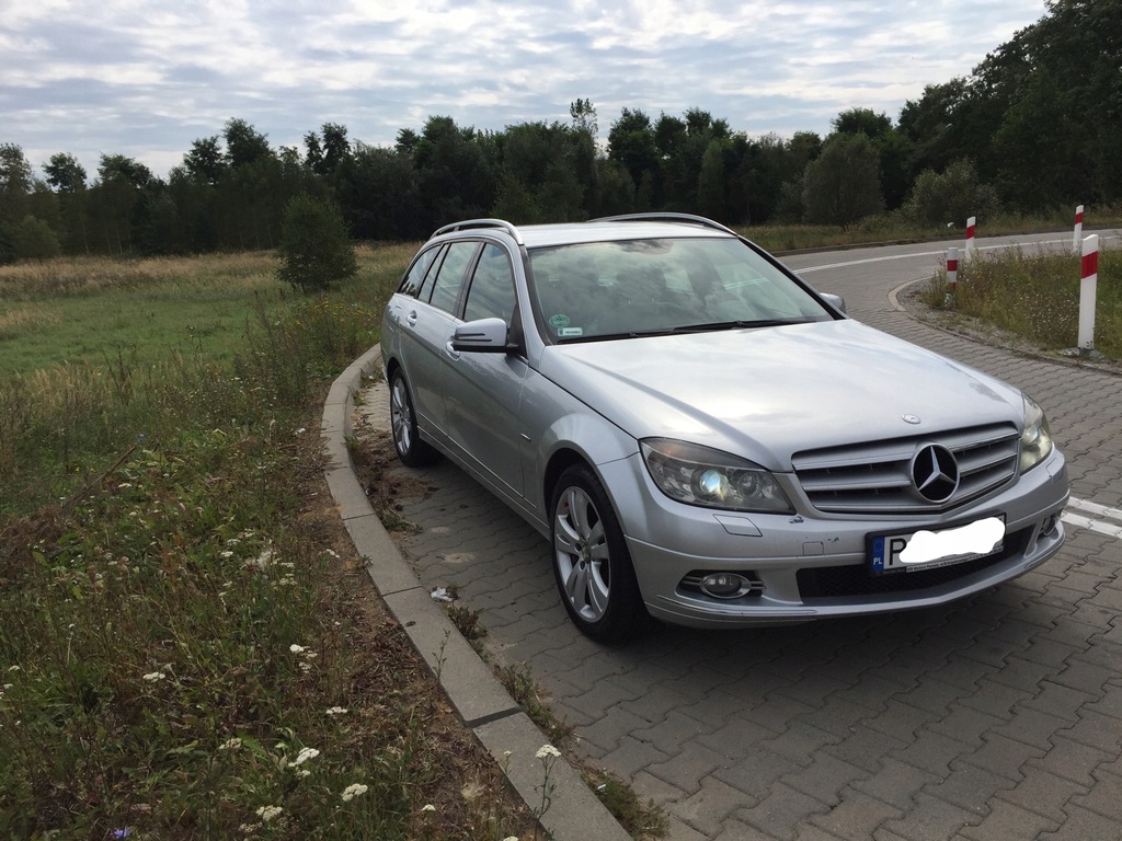 Купить Mercedes C180 Kompressor AVANTGARDE (салон Польша): отзывы, фото, характеристики в интерне-магазине Aredi.ru