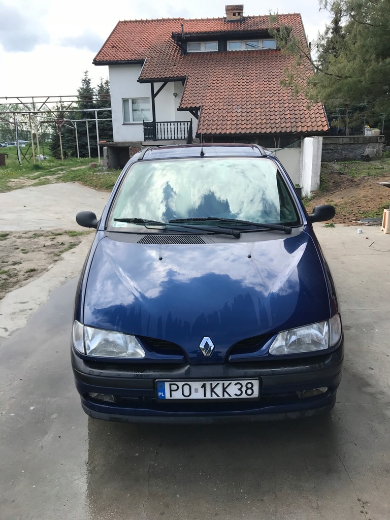 RENAULT Scenic