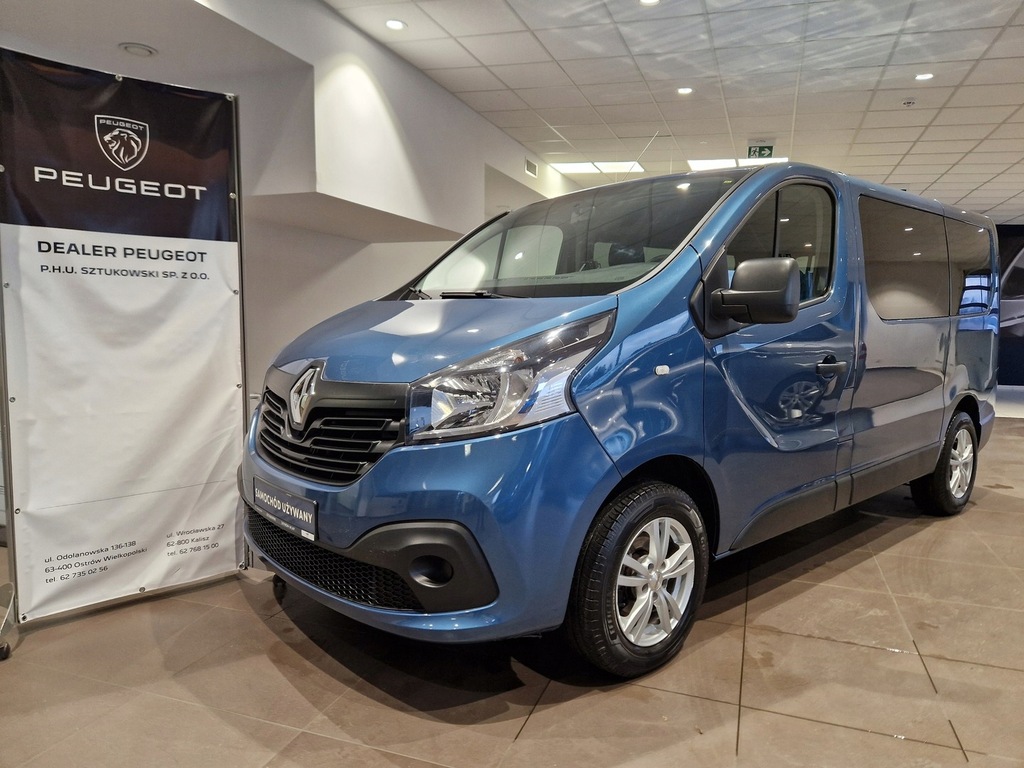 Renault Trafic Passenger 8 os. SalonPL Gwarancja
