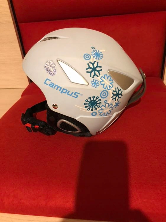 Kask narciarski xs j.nowy