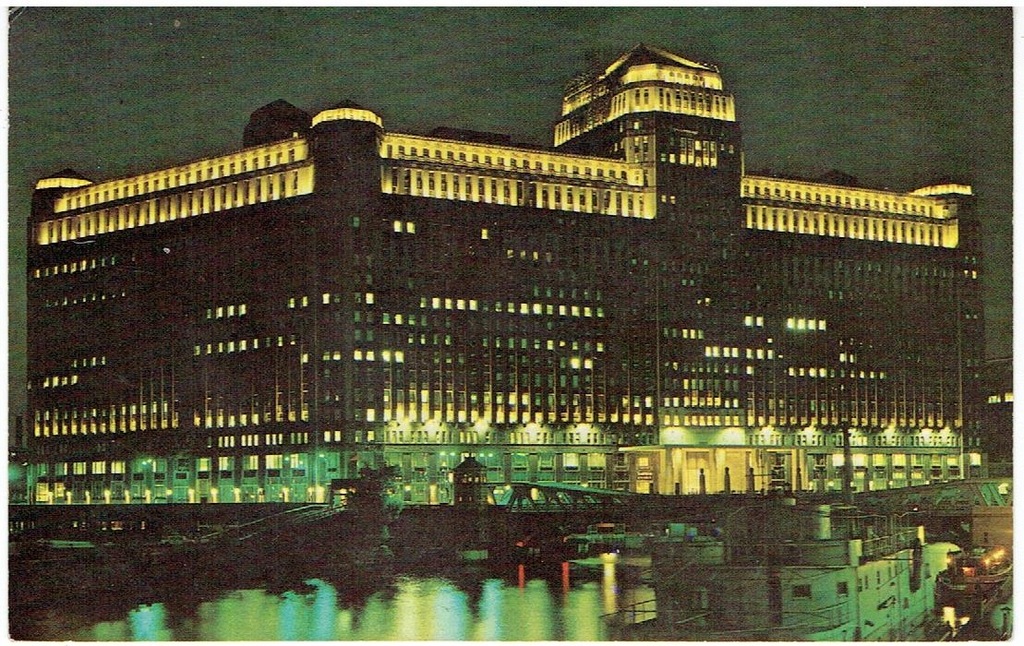 USA - Merchandise Mart nocą - Chicago, Illinois