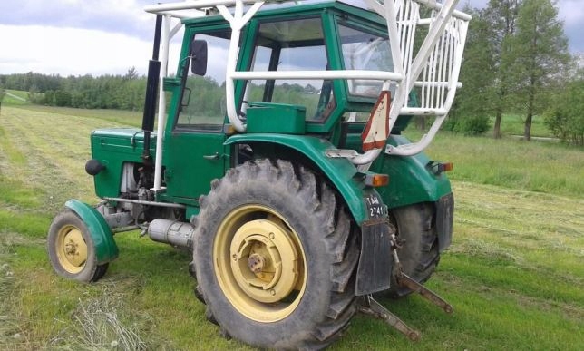 Orurowanie Osłona Kabina leśna do lasu URSUS C-360