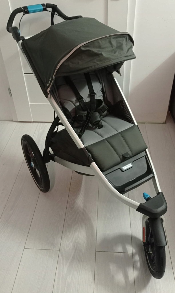 Wózek Thule Urban Glide 2 w kolorze Dark Shadow