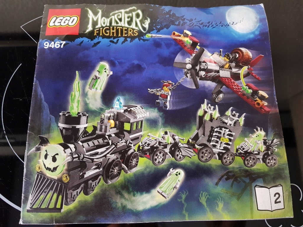 lego monster fighters 9467