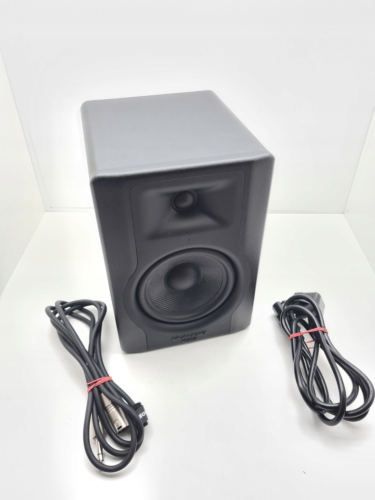 Par Monitor Studio M-audio Bx5 D3 100w Cada Bi-ampli. - Monitor de Áudio -  Magazine Luiza