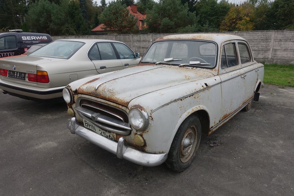 Peugeot 403 B, kompletny, do renowacji