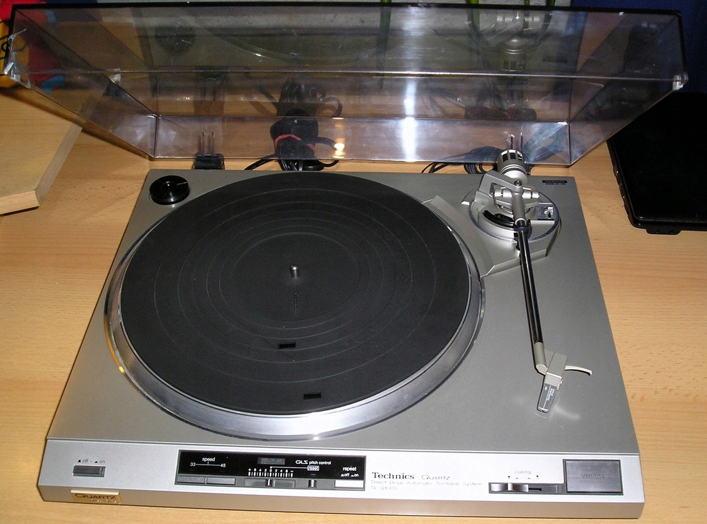 Gramofon Technics SL QX 300 Quartz full automat srebrny promocja