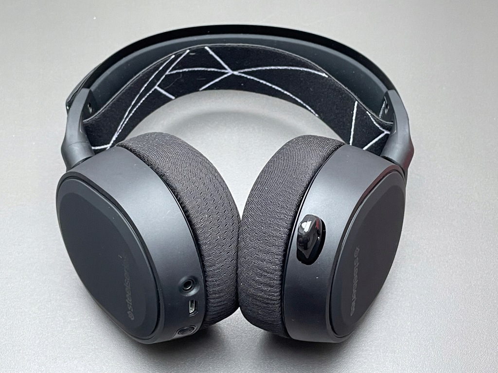 SLUCHAWKI GAMINGOWE STEELSERIES ARCTIS 9 WIRELESS - 11575345665 ...