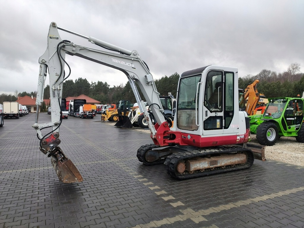 Takeuchi TB 145 Waga 4.700kg Super Stan