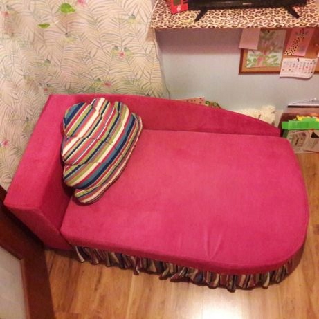 Łóżko dla dziewczynki z BRW