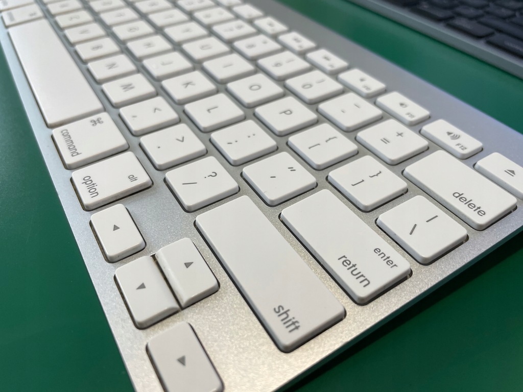 Klawiatura Apple a1314 bezprzewodowa oryginalna