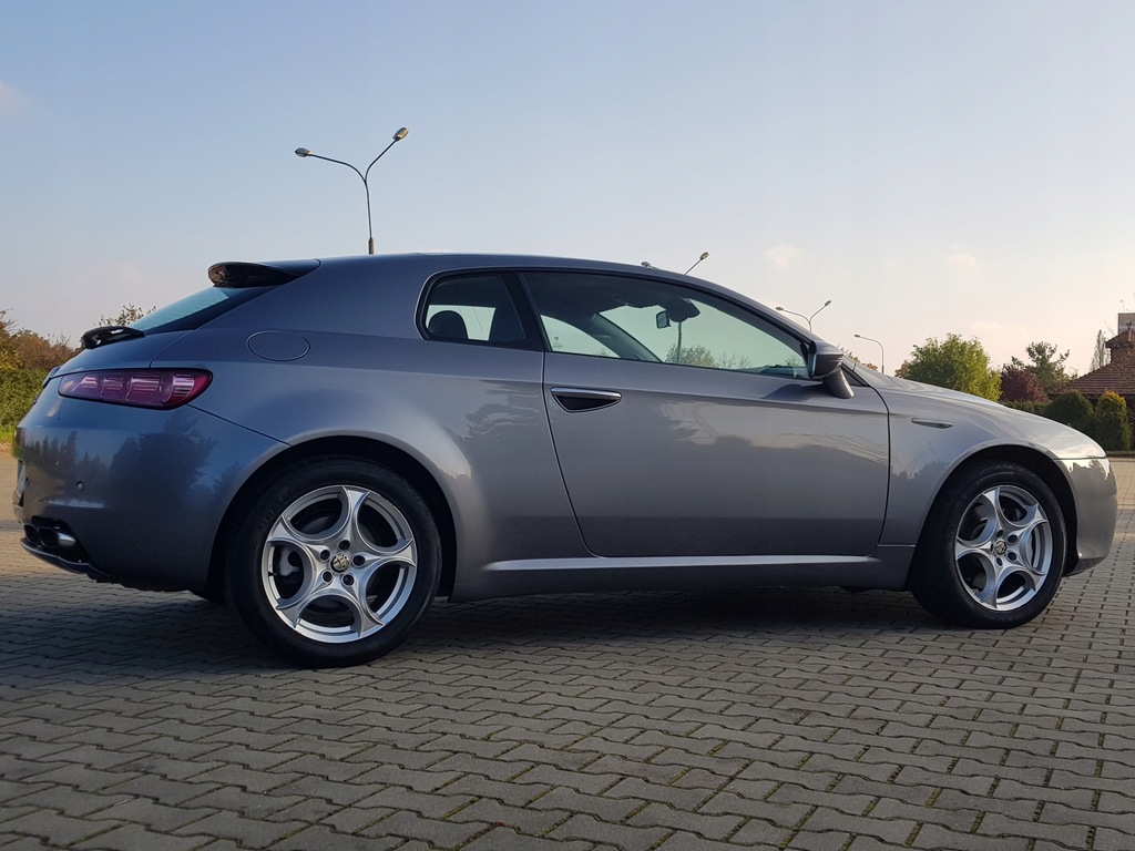 Купить ALFA ROMEO BRERA 2.4 JTDM 200 KM Sky View Panorama: отзывы, фото, характеристики в интерне-магазине Aredi.ru