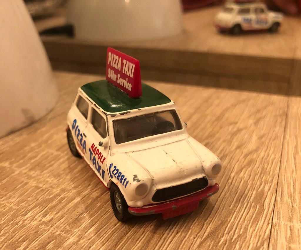 SIKU 1367 Rover Mini Cooper Pizza - Taxi 1:55