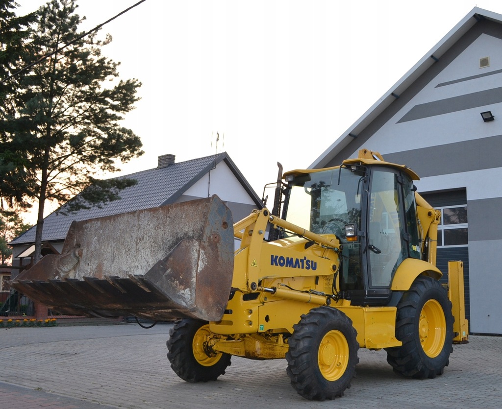 Купить ЭКСКАВАТОР-ПОГРУЗЧИК KOMATSU 2008 г., новая резина, 2200м.: отзывы, фото, характеристики в интерне-магазине Aredi.ru