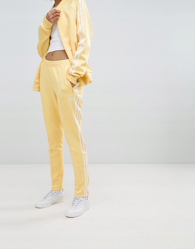 Adidas adicolor брюки Yellow