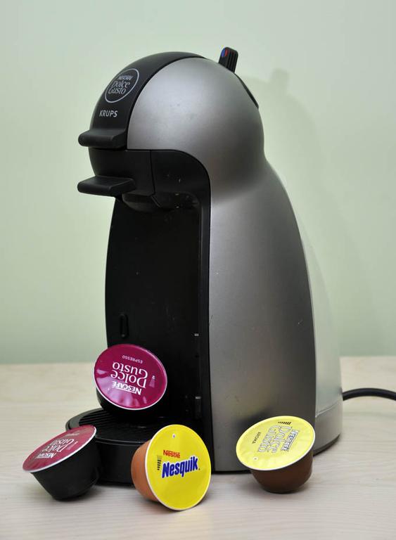 Ekspres Krups DolceGusto Piccolo wraz z kapsułkami