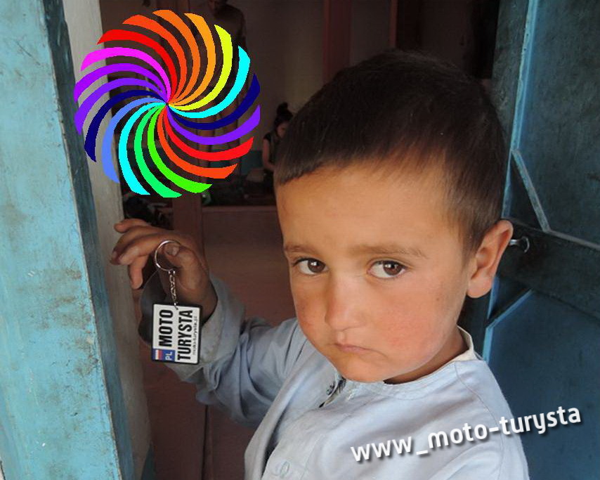 Breloczek, który dał uśmiech afgańskim dzieciom