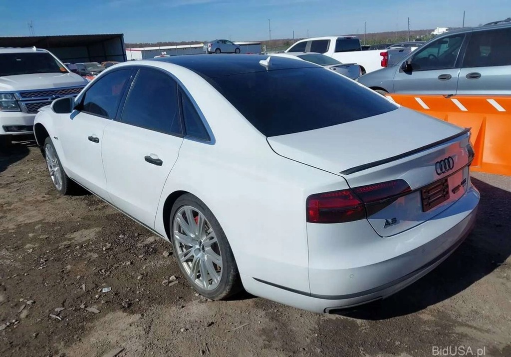 Audi A8 Audi A8 2015 4.0l V8 - KUPIONY w trans...