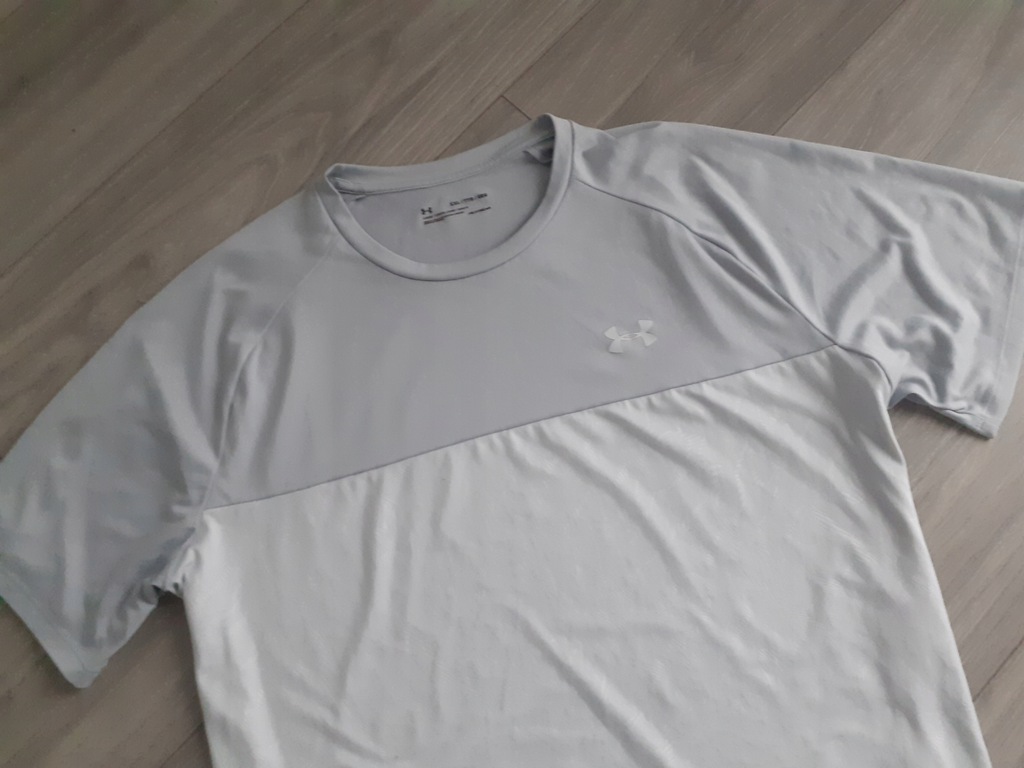 UNDER ARMOUR _ T-SHIRT XXL