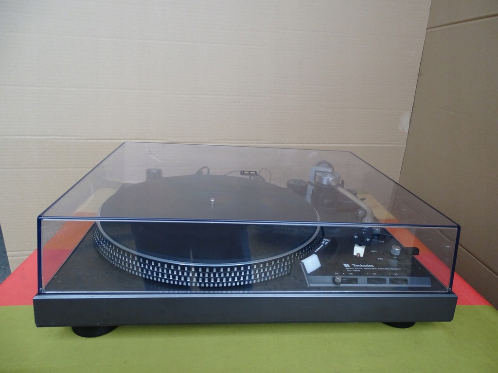 ### Technics SL-1900 ### super stan !!!!