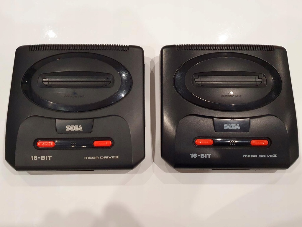 SEGA MEGA DRIVE II 2szt