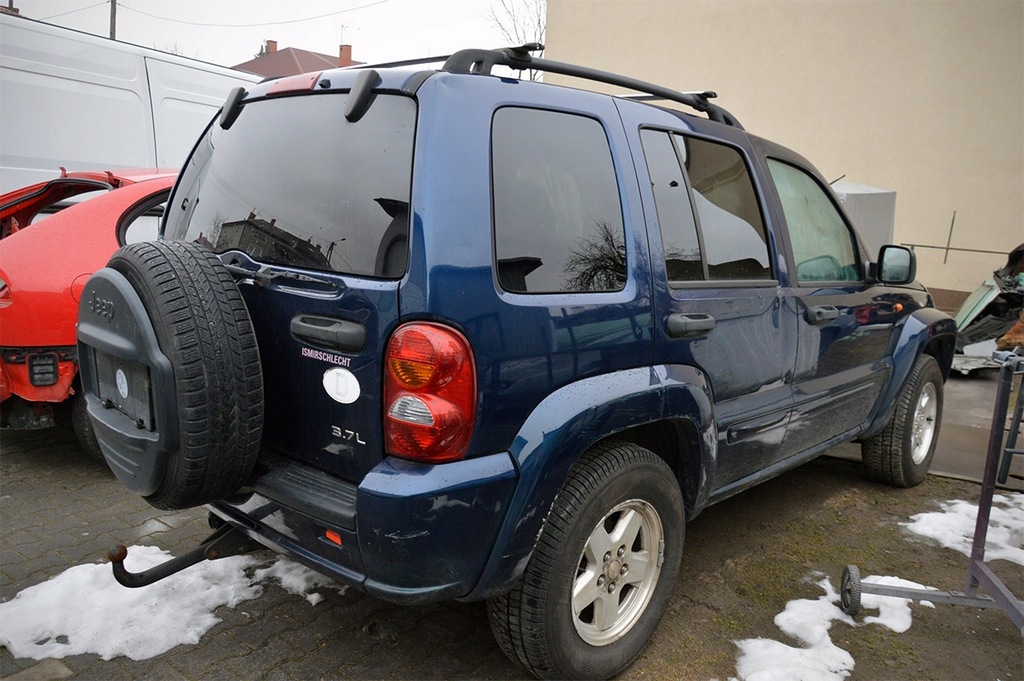 Купить CHEROKEE 3.7 Liberty 4x4 204 л.с. Возможность!: отзывы, фото, характеристики в интерне-магазине Aredi.ru