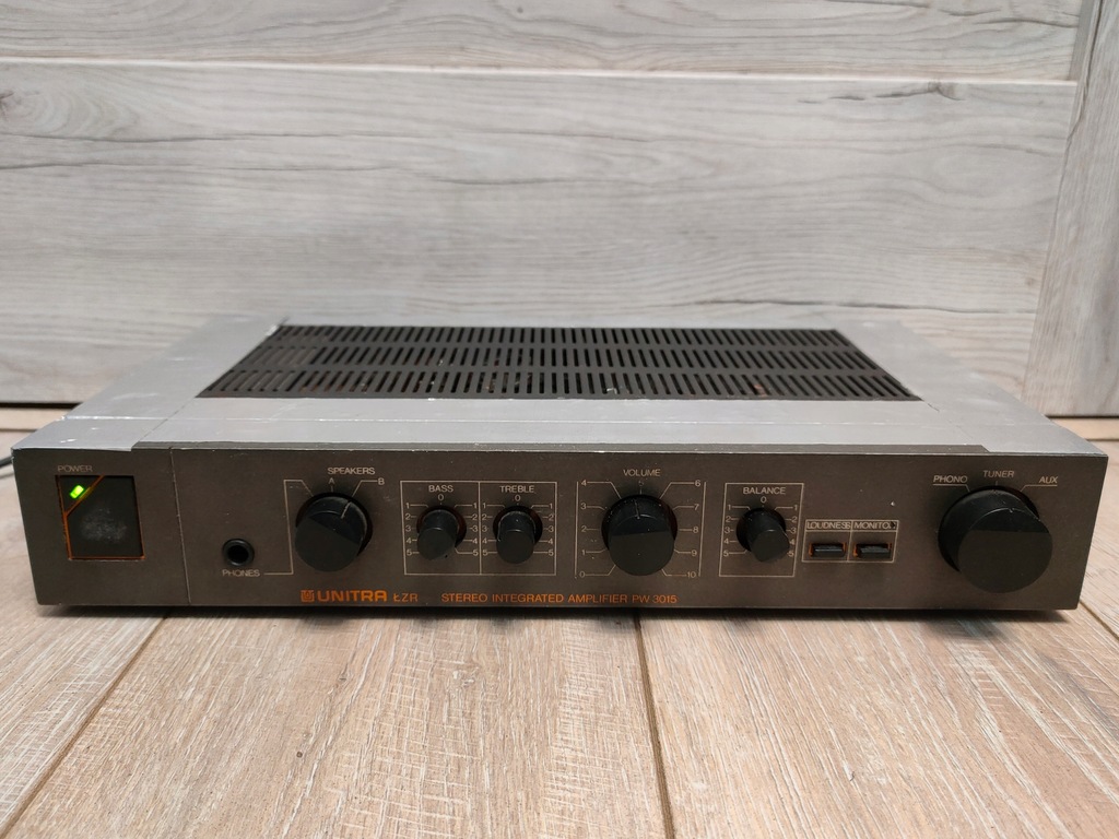 wzmacniacz UNITRA ŁZR PW 3015