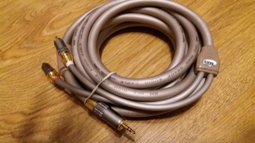 Wysokiej jakości kabel MRS mały jack - 2*RCA_4,9m