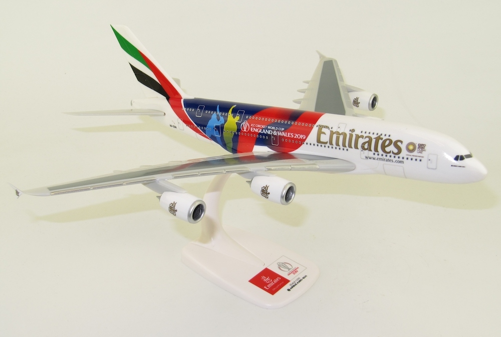 Купить Модель Airbus A380 Emirates Cricket 1:250: отзывы, фото, характеристики в интерне-магазине Aredi.ru