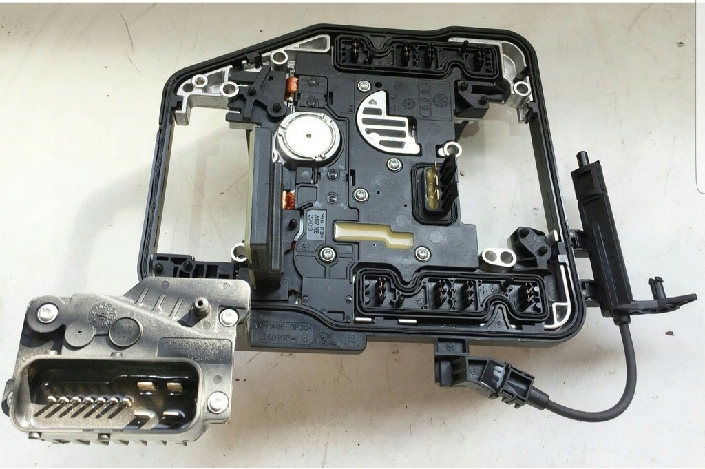 дсг 7 dq200. блок управления мехатроника дсг 7. плата мехатроника dsg 7 dq200. плата управления dsg 7 мехатроника. плата мехатроника dsg 7 dq200.