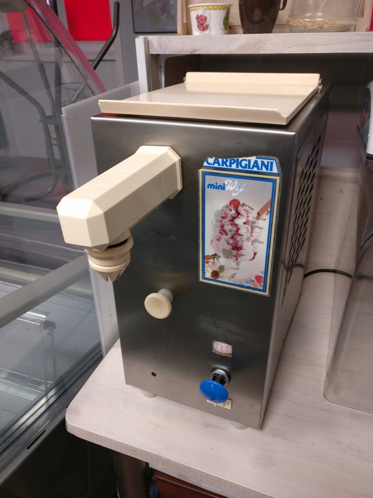 Automat do bitej śmietany CARPIGIANI MiniWip