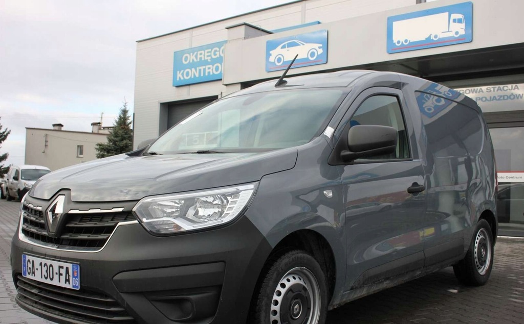 Renault Express Lekko uszkodzony Express w dob...