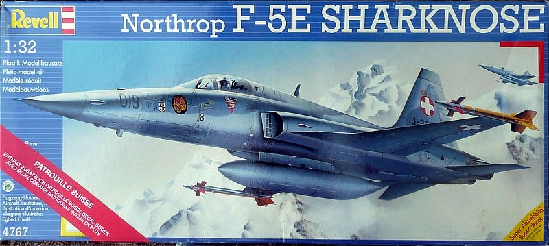 Revell 1/32 F-5E + monografia F-15