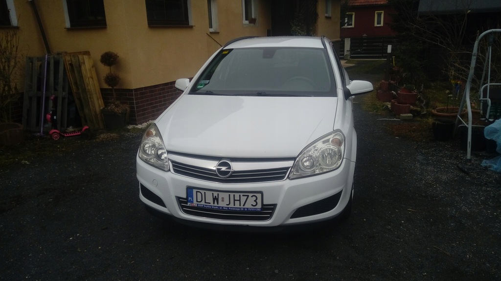 Купить OPEL ASTRA H GTC (A04) 1.3 CDTI (L08) 90 л.с.: отзывы, фото, характеристики в интерне-магазине Aredi.ru