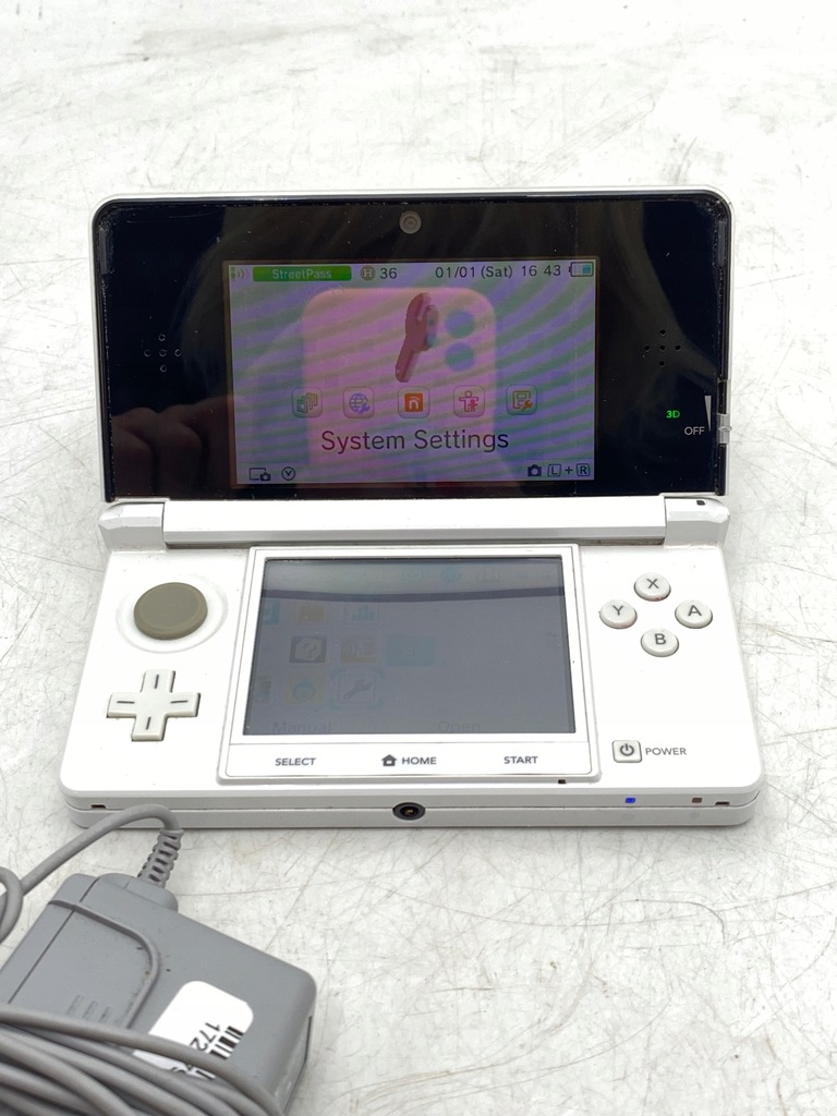 Konsola Nintendo 3DS CTR-001(EU) + EUROPEJSKA ŁADOWARKA SUPER STAN
